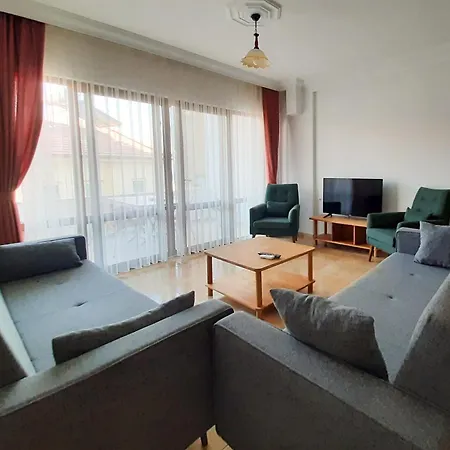 #481 - Spacious 3br Duplex With Private Garden 아파트 *
