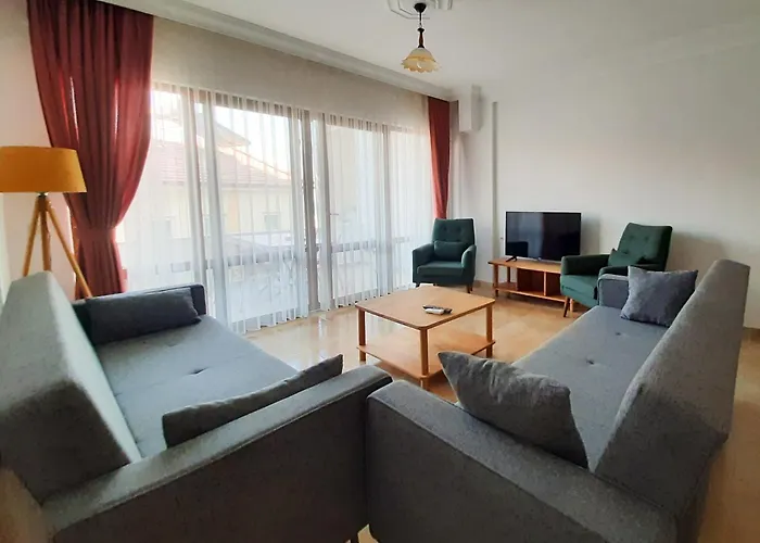 #481 - Spacious 3br Duplex With Private Garden Appartement *