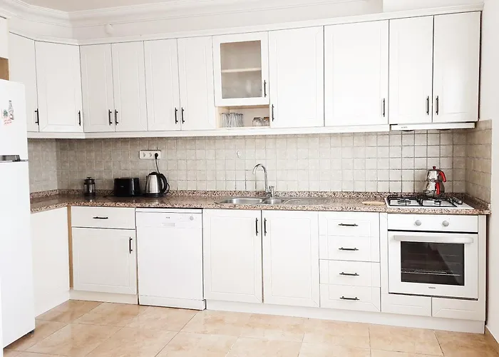 #481 - Spacious 3br Duplex With Private Garden Appartement *